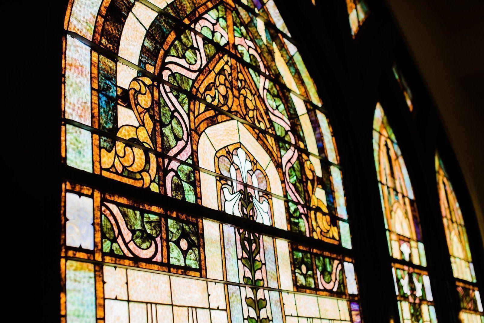 A Brief History Of Stained Glass Art - Wild Wings