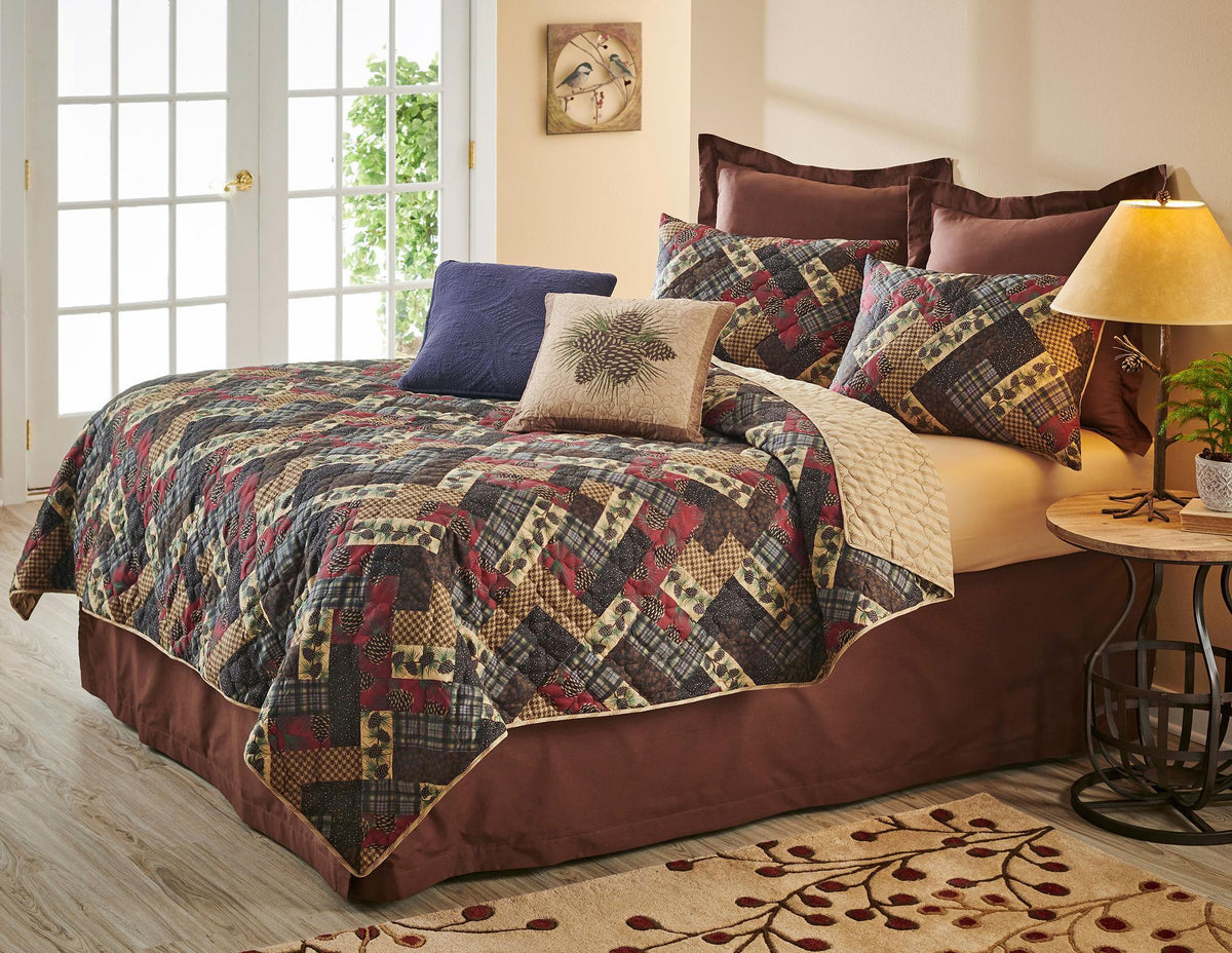 Houndstooth and Pinecone Patch Bedding Set - Wild Wings